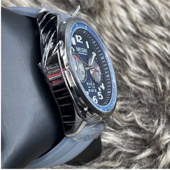 🔥🆕beautiful luxury watch/ grey - Picture 13 of 13